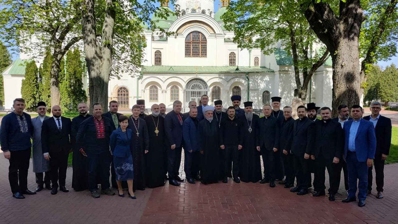 The Ukrainian Council of Churches and Religious Organizations Meets with the President of Ukraine